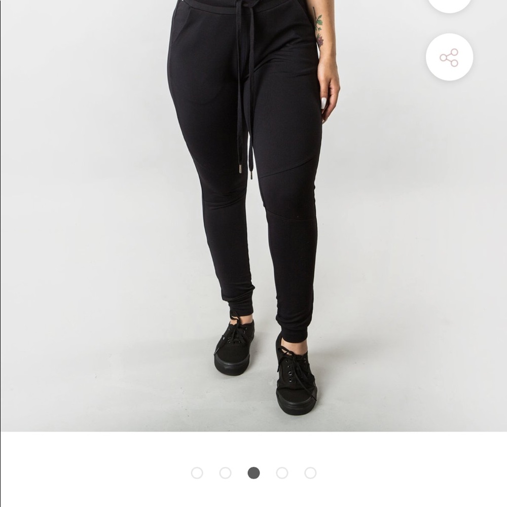 Buffbunny joggers